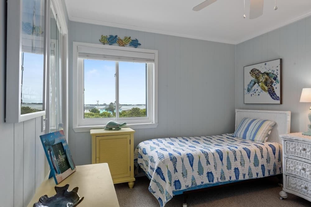 Southwinds J12 2 Bedroom Condo by RedAwning