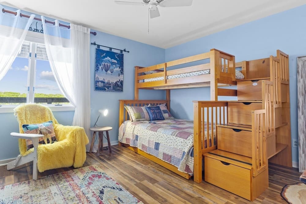 Point Prospect Shores 2 Bedroom Condo by RedAwning