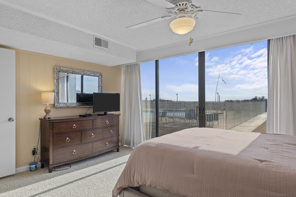 Smugglers Bliss 2 Bedroom Condo