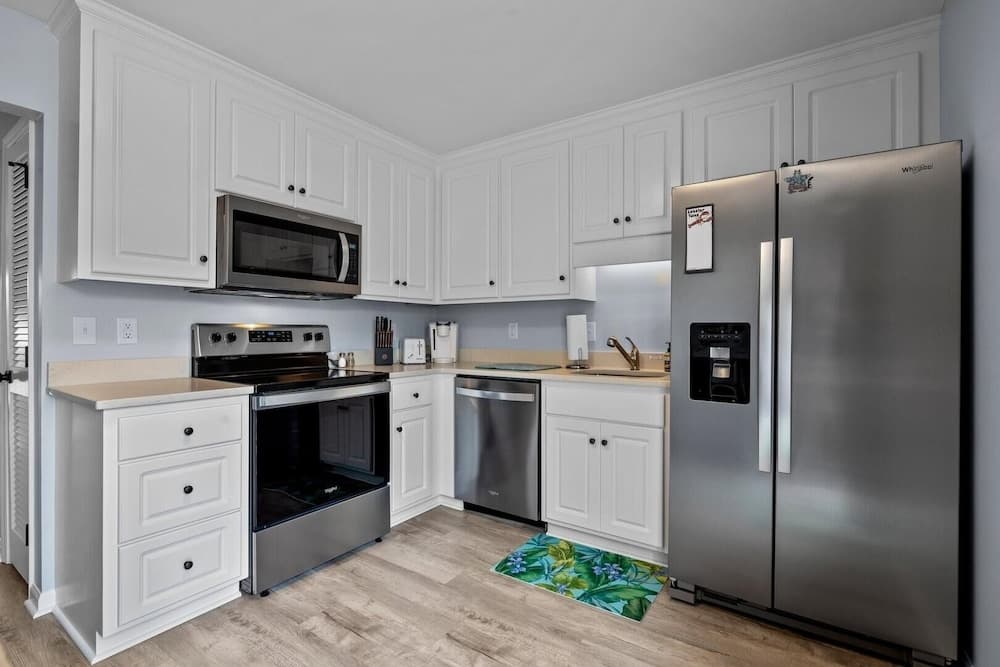 Anchors Away Unit 4 2 Bedroom Duplex by RedAwning