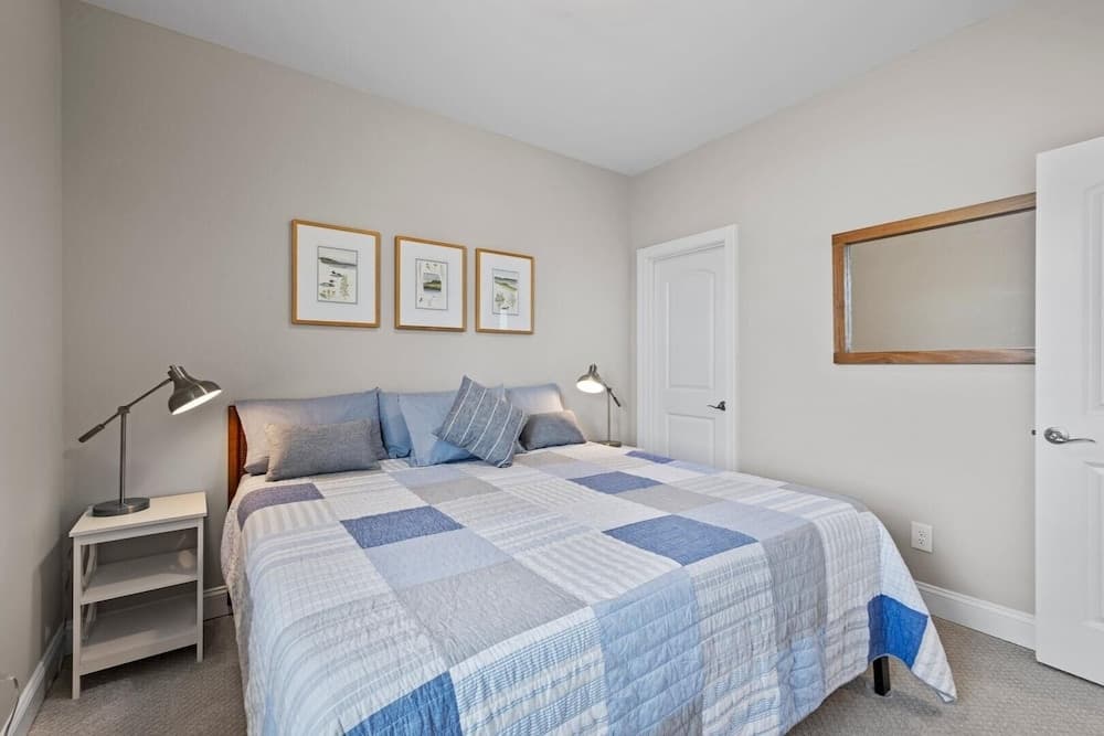 The Blue Chill 3 Bedroom Townhouse by RedAwning