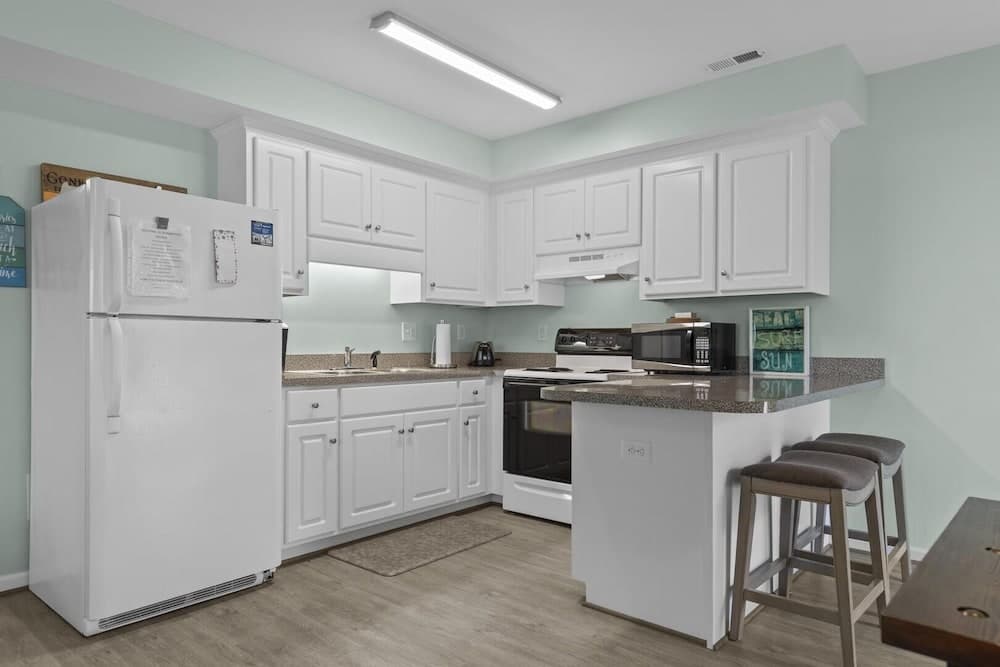 Boardwalk Shores B 2 Bedroom Duplex by RedAwning