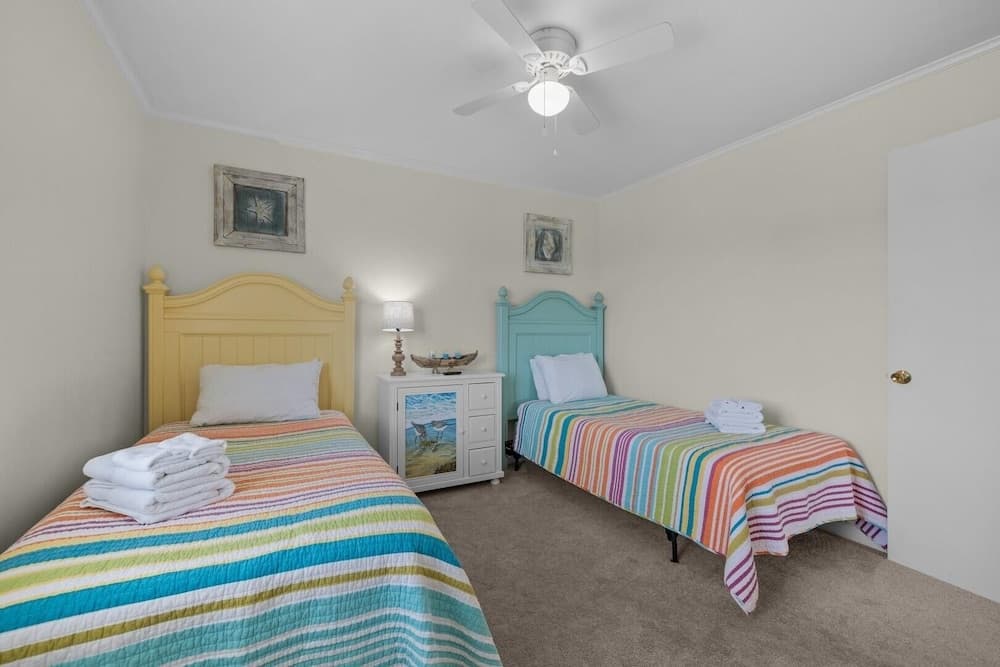 Summer School 2 Bedroom Condo by RedAwning