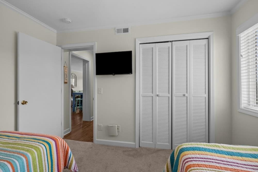 Summer School 2 Bedroom Condo by RedAwning