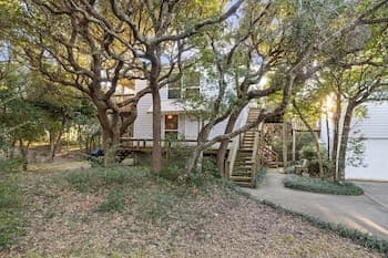 Dogwood Treehouse 4 Bedroom Home