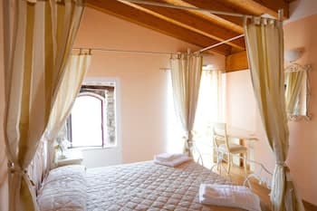 Barchi Resort - Apartments Suites - Villa Venezia - Attic Villa Venezia