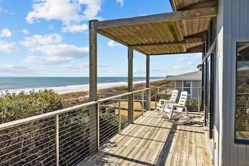 Heckman House 5 Bedroom Home by Redawning