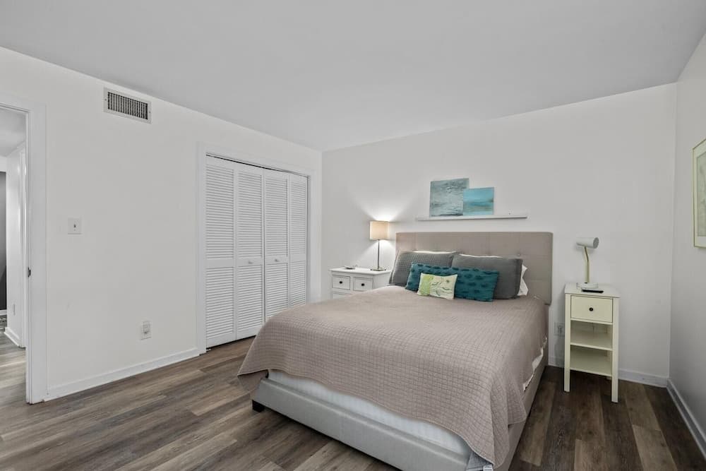 Endless Summer 2 Bedroom Condo