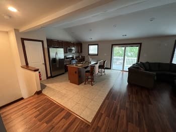 Luxury Beach Side Home 2 Bedroom Home by Redawning