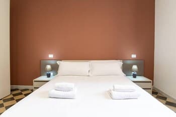 Welcomely - Xenia Boutique House 2