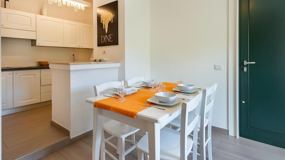 Lucienne in Alghero With 1 Bedrooms and 1 Bathrooms