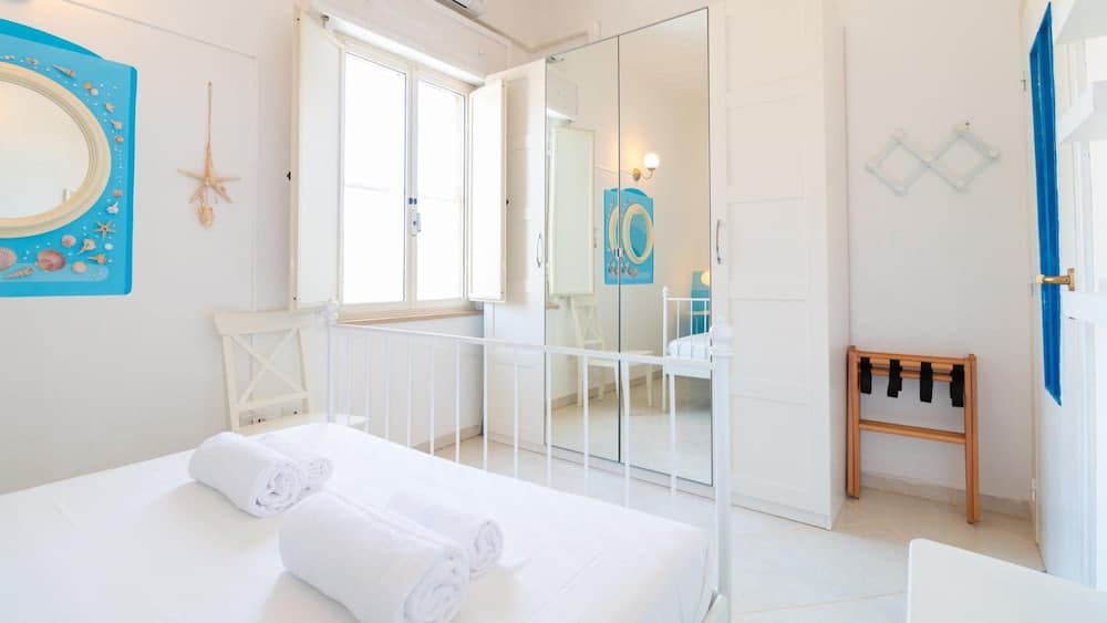 Casa Dei Catalani in Torre Grande