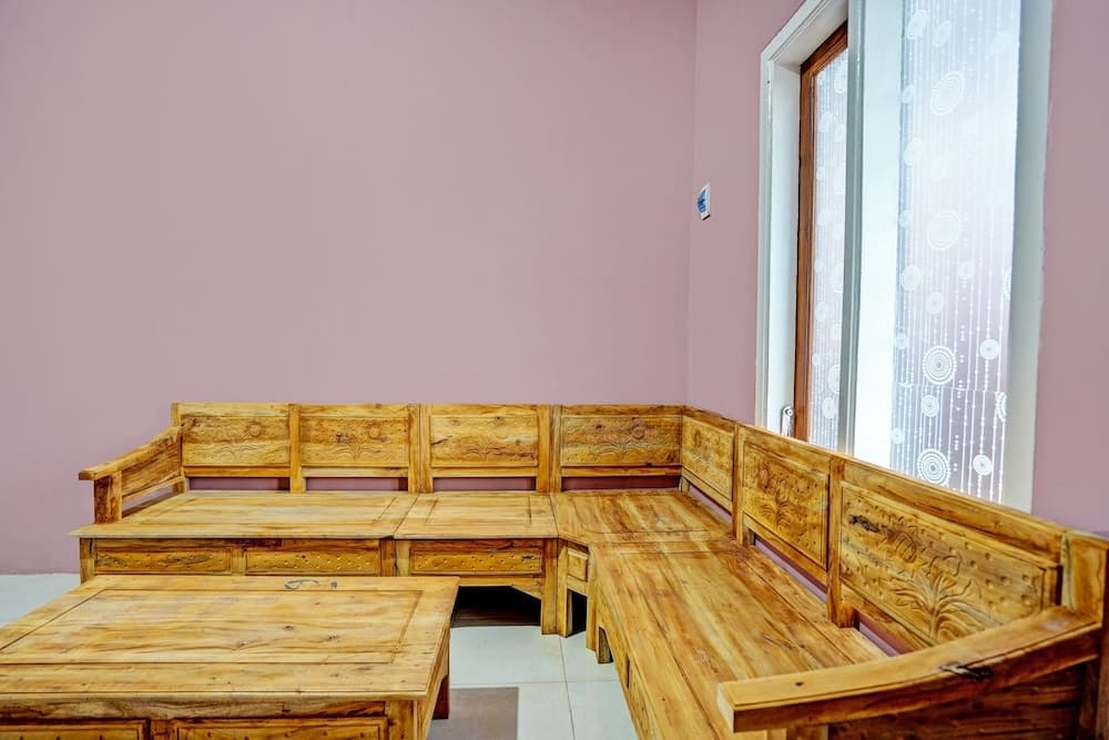 Hotel O Sobat Ijen HomestayNearSungai Prengsengan