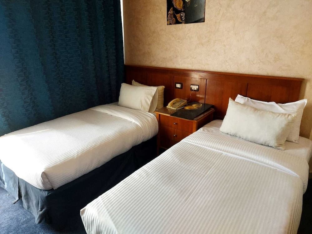 Al Fouad Pyramids & Grand Museum Hotel