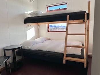 Langahlíð Guesthouse