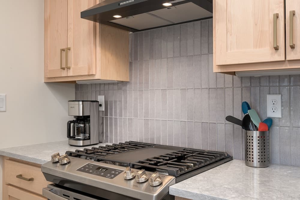 Ski Idlewild 1 Bedroom Condo by RedAwning