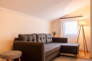 Minimalist and Rooftop Flat With Terrace in Izmir