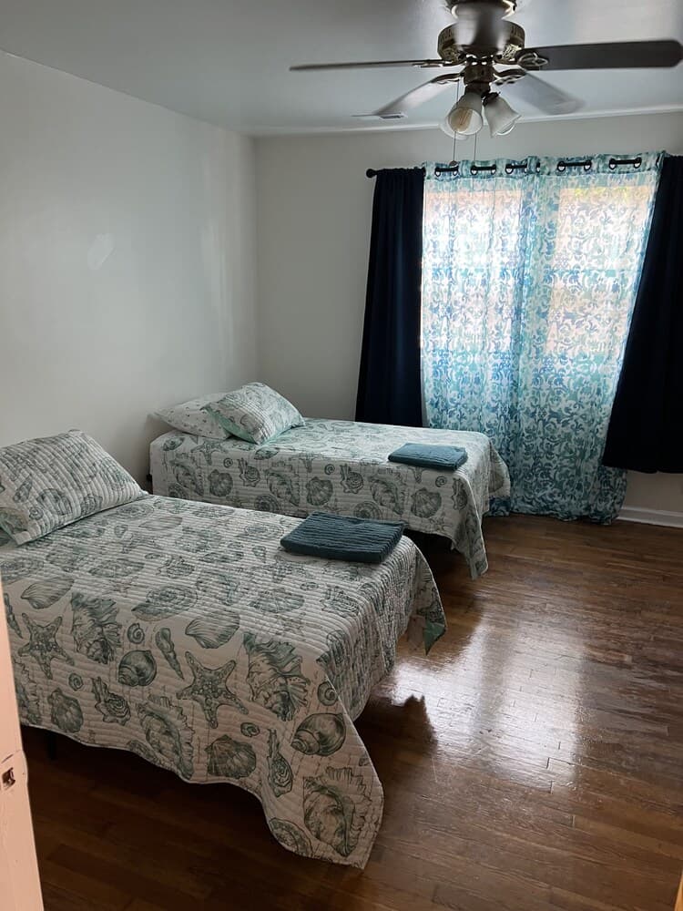 Water Front Oasis 4 Bedroom Home by RedAwning