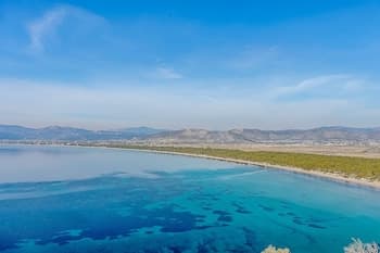 Impeccable 1-bed Apartment in Schinias Beach