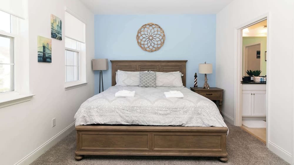 Great Escape to the Enclaves Near Disney!