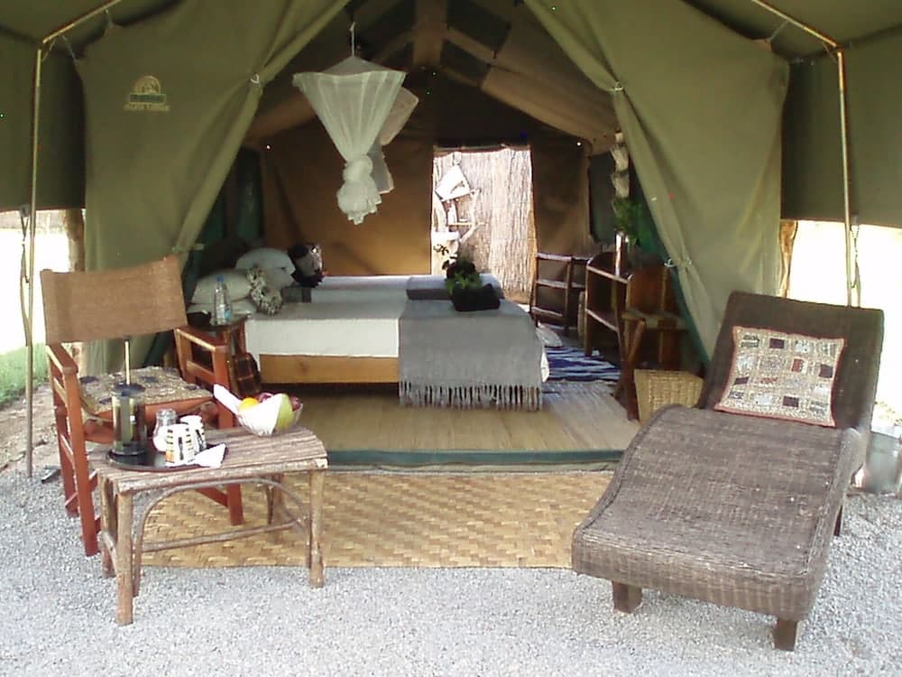 Mayukuyuku Bush Camp