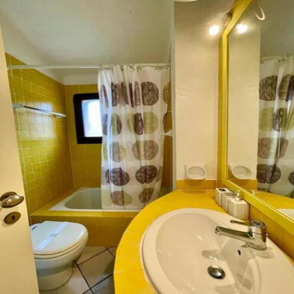 Seaside Apartment Baja Sardinia - Rent From July 4, 2026, to July 25, 2026