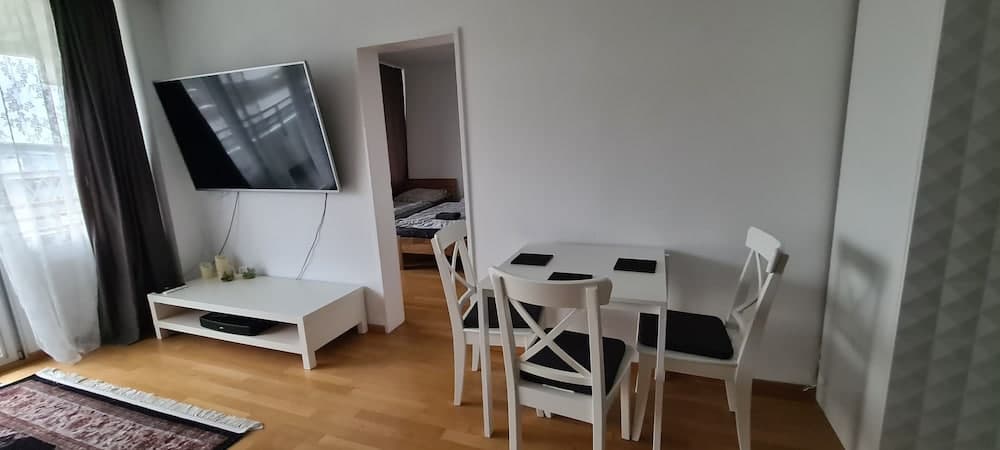 Features of Good And Night