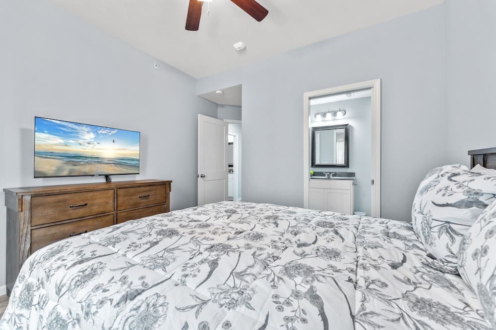 Endless Summer 3 Bedroom Condo by RedAwning