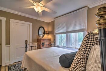 Beachfront Indian Rocks Escape w/ Ocean View Deck!