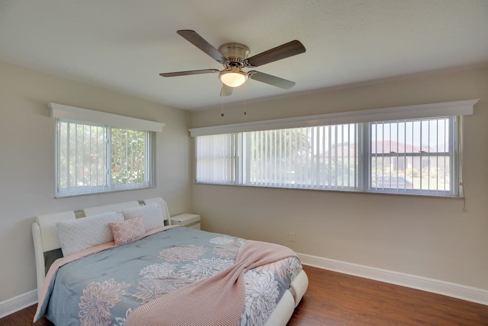 5 Mi to Beach: Canalfront Home in Cape Coral!