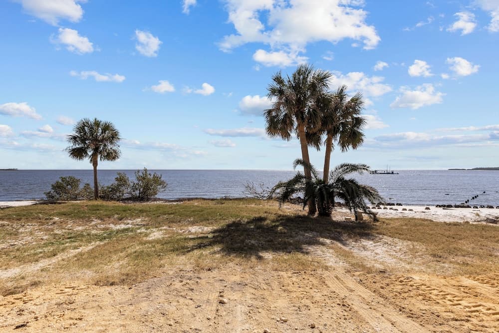 Beach & Pool Access at Condo on Cedar Key!