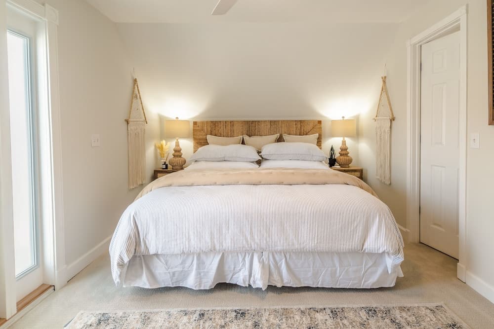 Charming Panama City Beach Cottage - Walk to Ocean