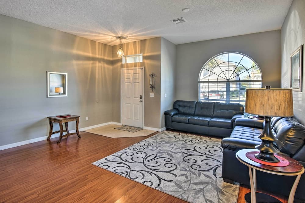 10 Mi to Disney: Resort Home w/ Pool & Spa
