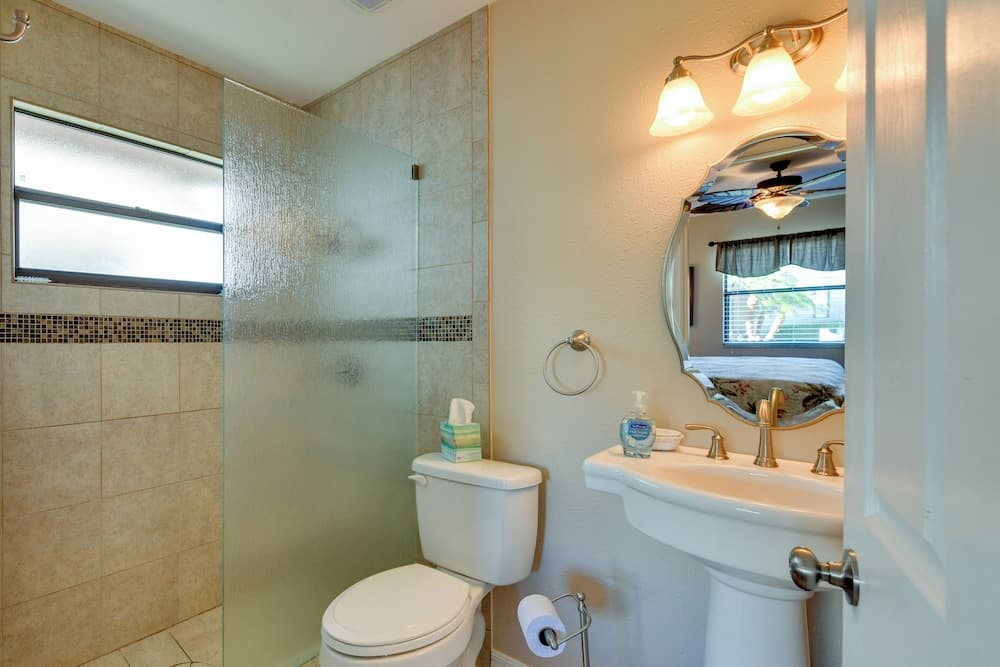 Grill, Lanai & Pool Access: Charming Sebring Villa