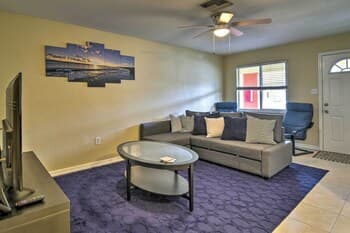 Cozy Indian Rocks Beach Condo- Steps to Beach