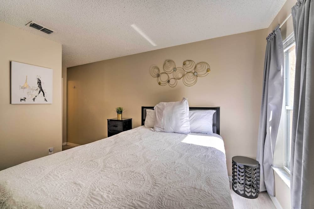 Davenport Villa w/ Pool ~ 10 Mi to Disney!