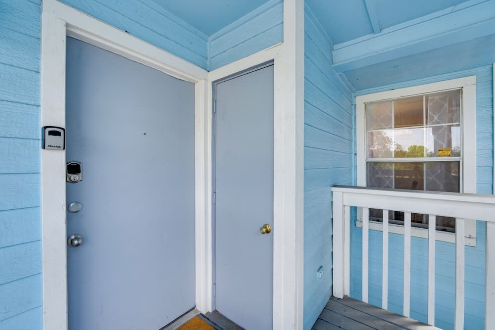 Kissimmee Condo: Community Pool, Close to Parks