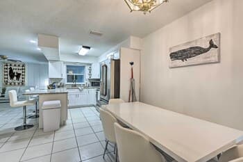 Lovely Lakeland Home w/ Game Room, Near Lake!