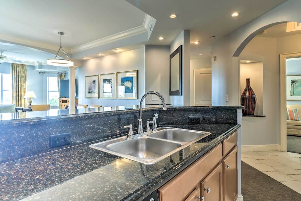 Championsgate Condo w/ Balcony + Resort Perks!