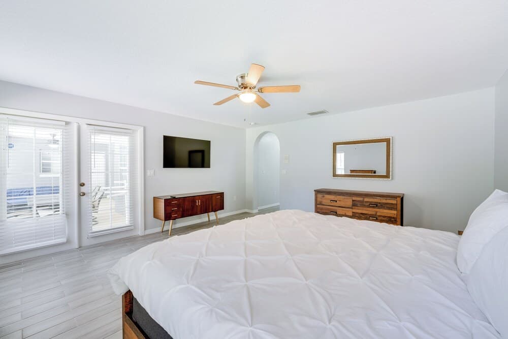 Inviting Home w/ Lanai & Pool in Kissimmee!