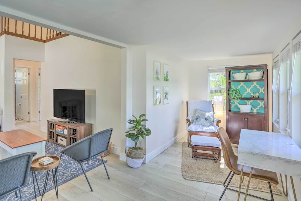 Lovely Cottage Near Downtown Stuart & Beaches