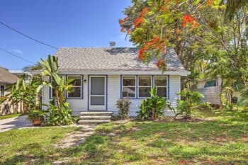 Lovely Cottage Near Downtown Stuart & Beaches
