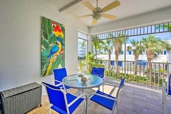 Marco Island Condo w/ Shared Pool & Hot Tub!