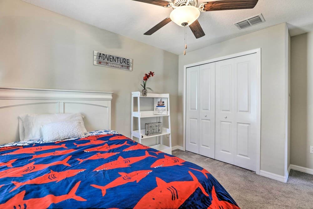 Modern & Bright Ruskin Home Near Bahia Beach!