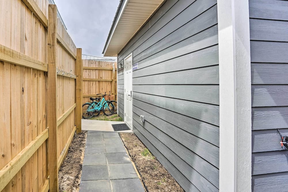 Panama City Beach Vacation Rental: Bikes Provided!