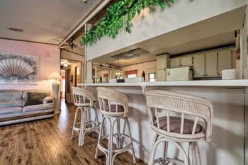 Waterfront Homosassa Home w/ Private Dock & Deck!