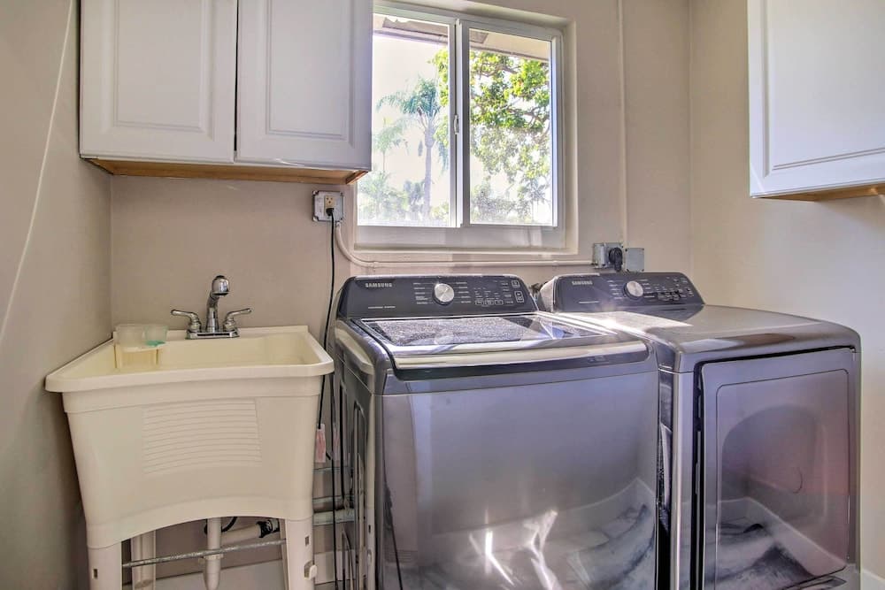 Wilton Manors Home w/ Pool ~ 4 Mi to Beach!