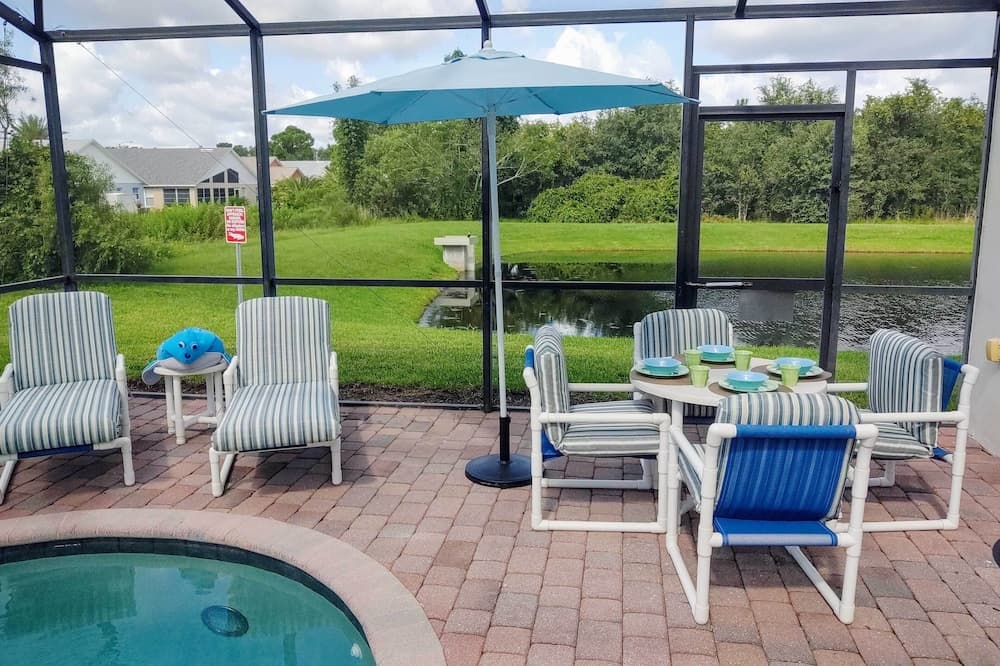 Disney Villa w/ Game Room & Pool - 10 Mi to Parks!