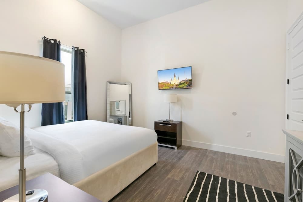 Stunning Condos Near French Quarter