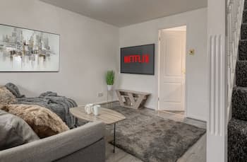 Lovely 3-bed Cosy House in Greater Manchester